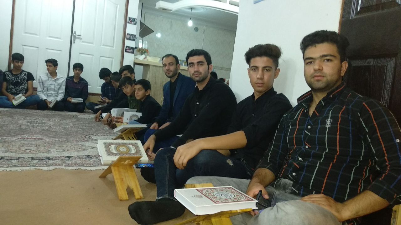 گزارش تصویری محفل قرآنی مجمع قرآنیان بقیهالله خرمآباد گزارش تصویری محفل قرآنی مجمع قرآنیان بقیهالله خرمآباد