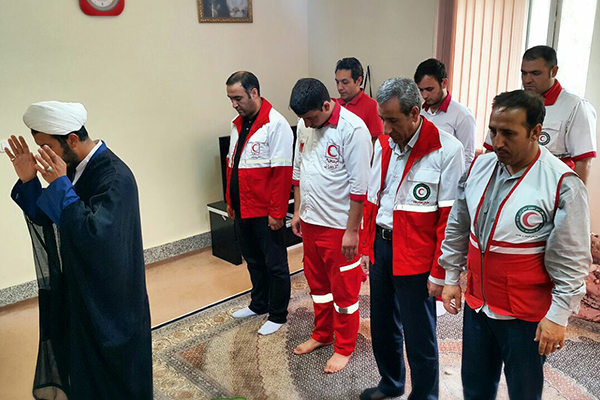 نمایی از جلسات قرآن پایگاه امداد و نجات جاده&zwnj;ای در ماکو