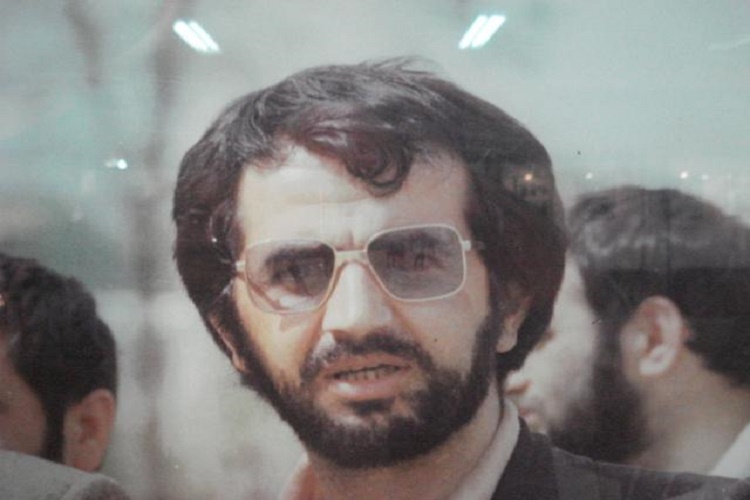لزوم نصب المان شهید انصاری در یکی از میادین رودسر لزوم نصب المان شهید انصاری در یکی از میادین رودسر