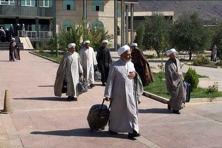 فعالیت 32 مبلغ قمی در منطقه سیستان فعالیت 32 مبلغ قمی در منطقه سیستان
