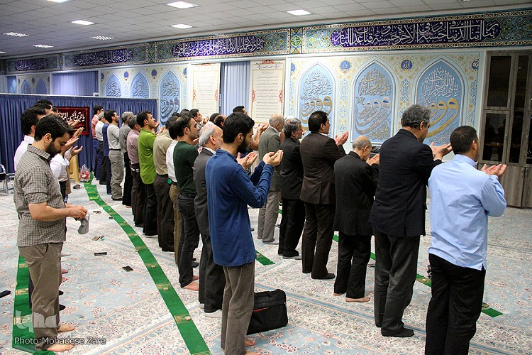 برگزاری نماز عید سعید فطر برای اولین بار در بنای تاریخی مصلای مشهد