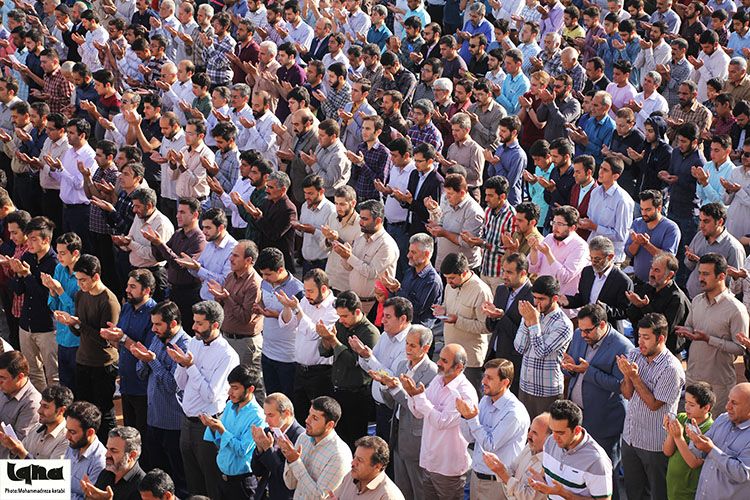 برپایی نماز عید سعید فطر در مصلی همدان