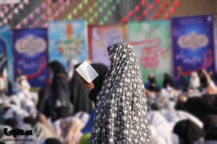 برپایی نماز عید سعید فطر در مصلی همدان