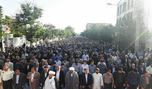 گزارش تصویری اقامه نماز عید سعید فطر در لرستان
