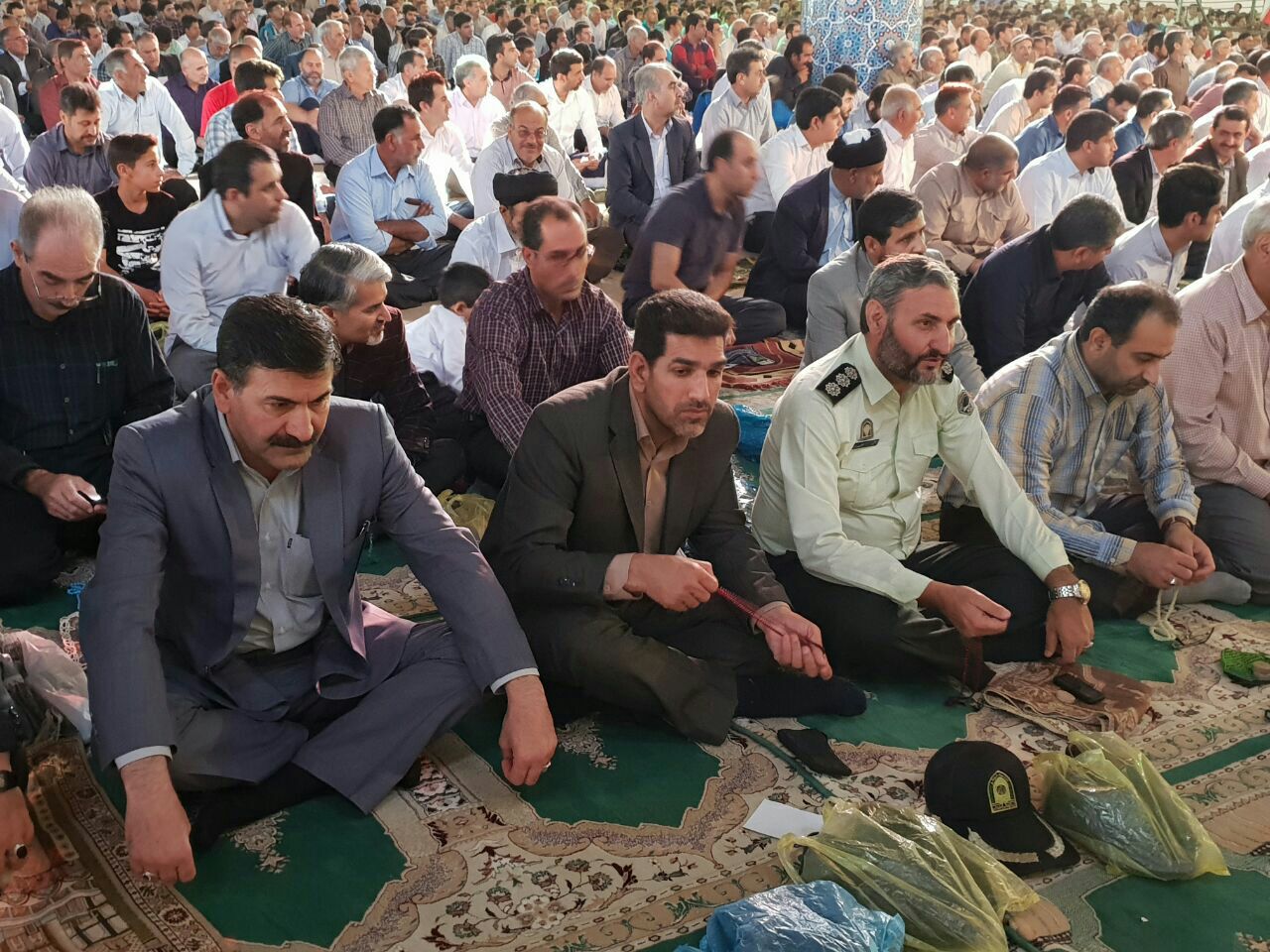 گزارش تصویری اقامه نماز عید سعید فطر در لرستان