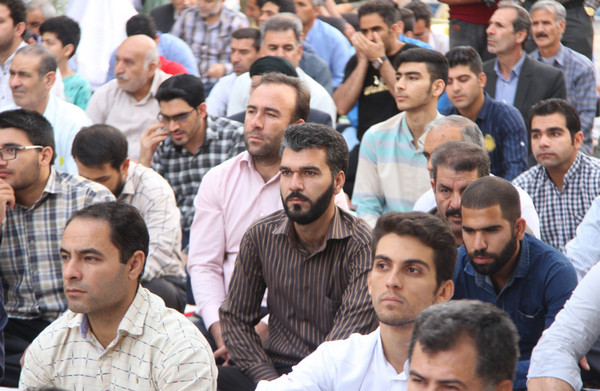 گزارش تصویری اقامه نماز عید فطر در کوهدشت