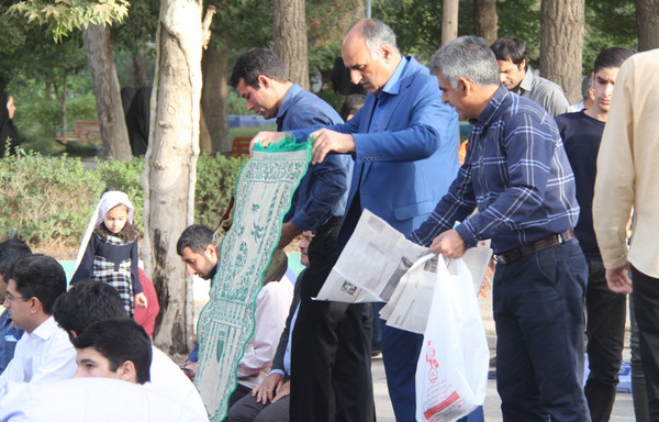 گزارش تصویری اقامه نماز عید فطر در کوهدشت