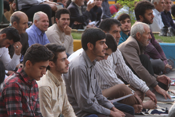 گزارش تصویری اقامه نماز عید فطر در کوهدشت