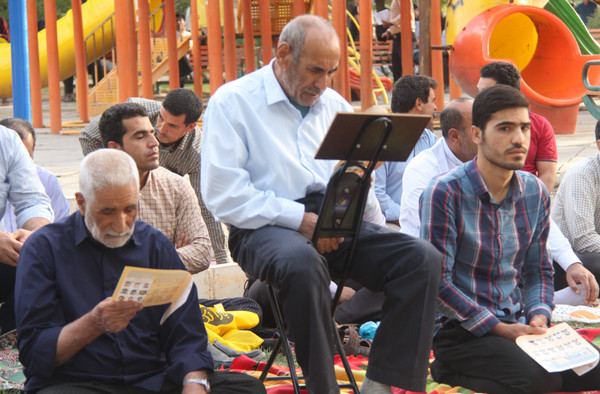 گزارش تصویری اقامه نماز عید فطر در کوهدشت