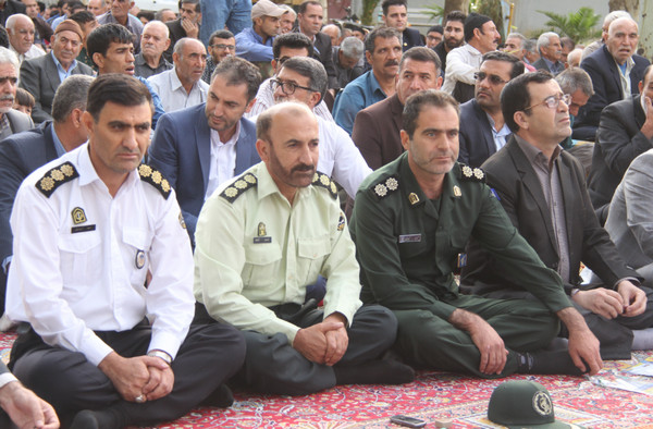گزارش تصویری اقامه نماز عید فطر در کوهدشت