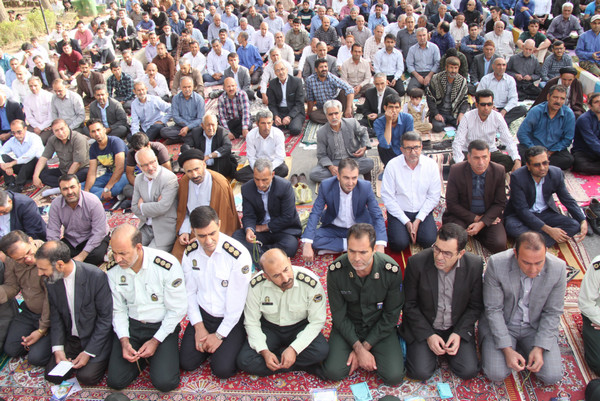 گزارش تصویری اقامه نماز عید فطر در کوهدشت
