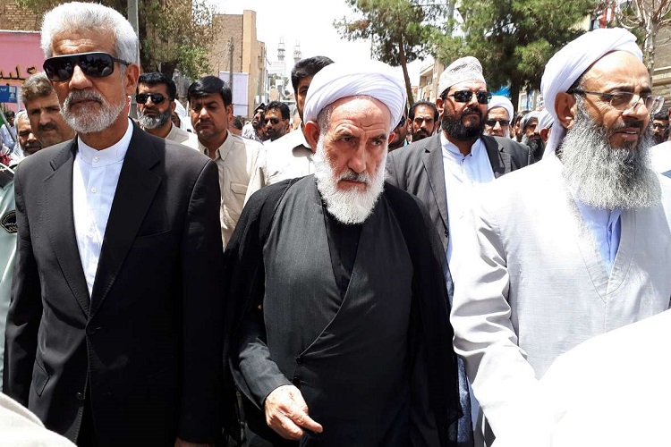 امام جمعه و استاندار سیستان و بلوچستان عید فطر را تبریک گفتند