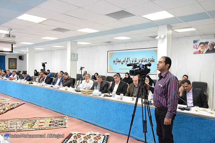 گزارش تصویری کارگروه میراث فرهنگی، صنایع&zwnj;دستی و گردشگری لرستان