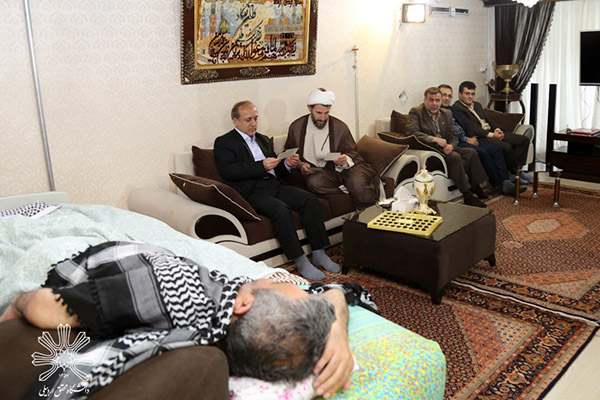 دیدار سرپرست دانشگاه محقق اردبیلی با جانباز سرافراز اسلام سردار ناصر دستاری