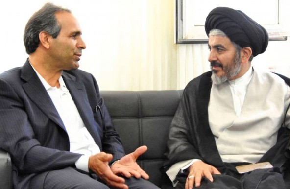 نقش موثر روحانیون در فرهنگ سازی الگوی مصرف و حمایت از کالای ایرانی نقش موثر روحانیون در فرهنگ سازی الگوی مصرف و حمایت از کالای ایرانی