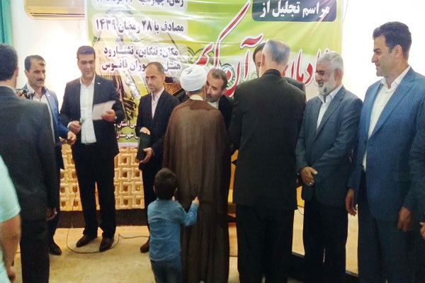 گزارش تصویری تجلیل از خادمان قرآن مازندران در تنکابن
