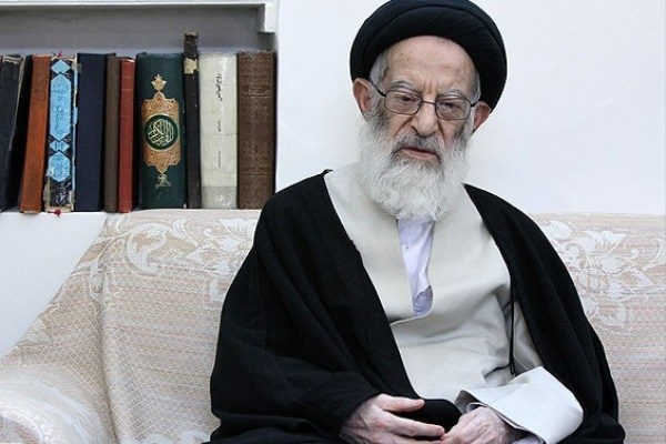 عرفان های دروغین دکان است و عوام را به بازی گرفته اند عرفان های دروغین دکان است و عوام را به بازی گرفته اند