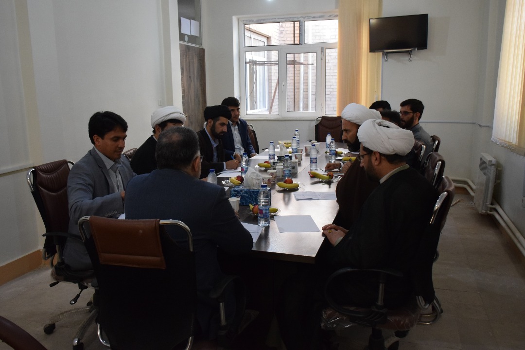 گزارش تصویری نشست توانمندسازی و بهره&zwnj;مندی از ظرفیت&zwnj;های مذهبی لرستان