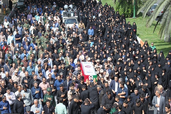 پیکر مطهر شهید &laquo;عارف نوریان&raquo; در ساری تشییع شد