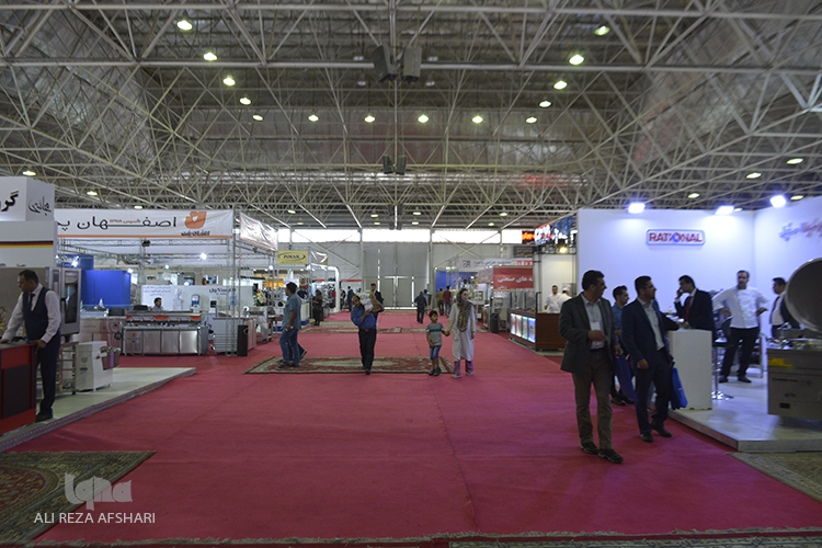 افتتاح دهمین نمایشگاه گردشگری استان اصفهان