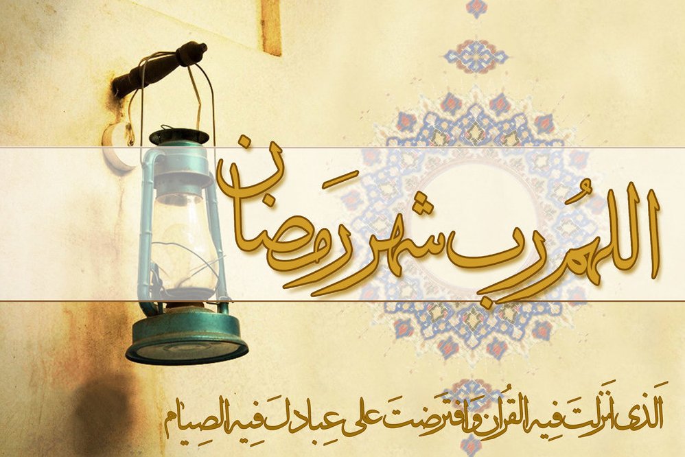 عروس کاشانی ها در صف اول نماز جماعت/ روزه واکنی داماد عروس کاشانی ها در صف اول نماز جماعت/ روزه واکنی داماد