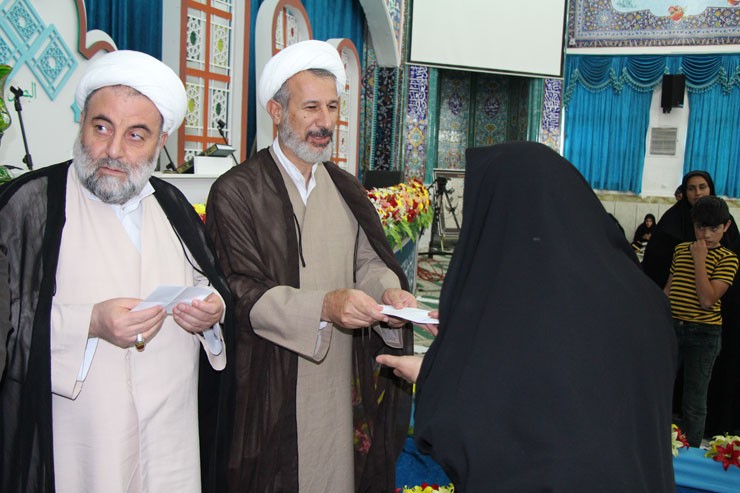 گزارش تصویرزی جمعخوانی قرآنکریم در حسینیه ثارالله خرمآباد گزارش تصویرزی جمعخوانی قرآنکریم در حسینیه ثارالله خرمآباد