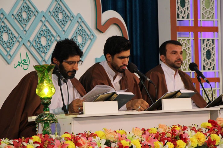 گزارش تصویرزی جمعخوانی قرآنکریم در حسینیه ثارالله خرمآباد گزارش تصویرزی جمعخوانی قرآنکریم در حسینیه ثارالله خرمآباد