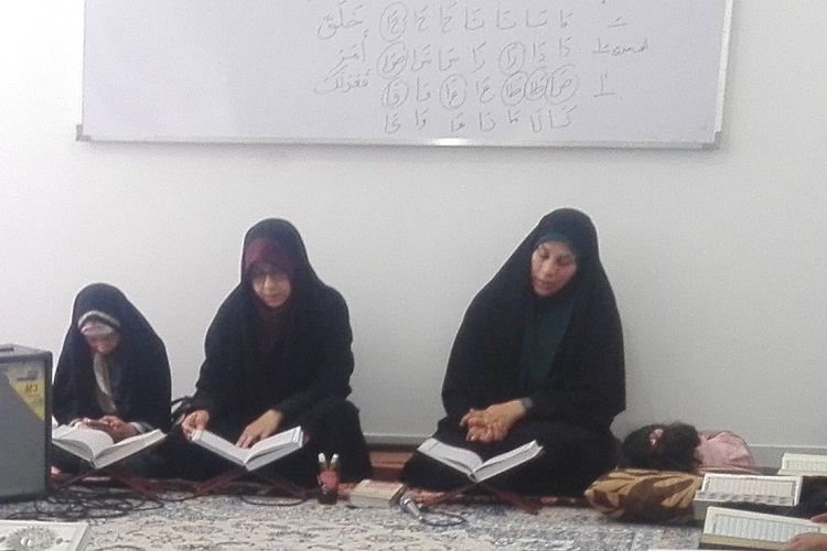 جزء‌خوانی و تفسیر قرآن در مؤسسه بحرالعلوم زاهدان