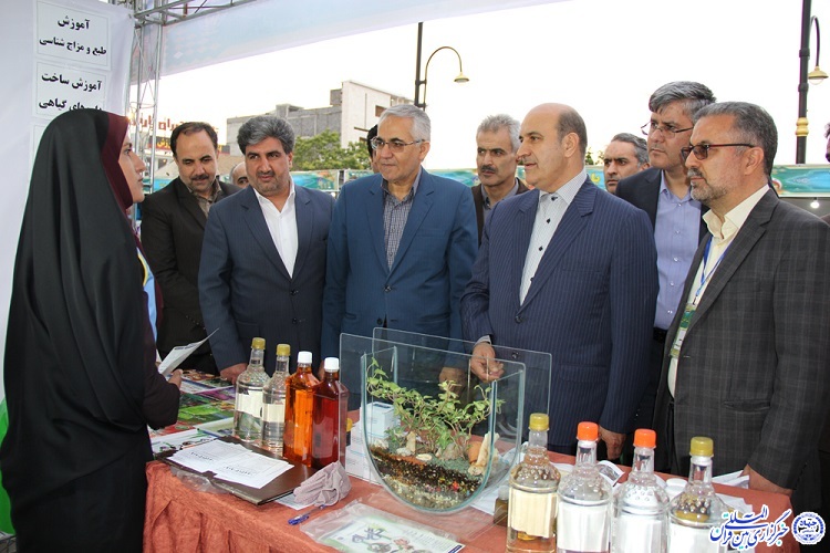 افتتاح نمایشگاه بزرگ رمضان در بوستان ملت اراک