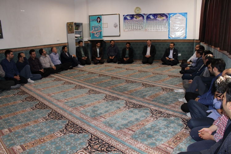 ماه رمضان فرصت مناسب برای خودسازی نفس است