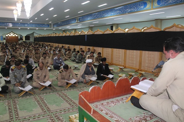 محفل قرآنی نداجا در کنارک برگزار شد محفل قرآنی نداجا در کنارک برگزار شد