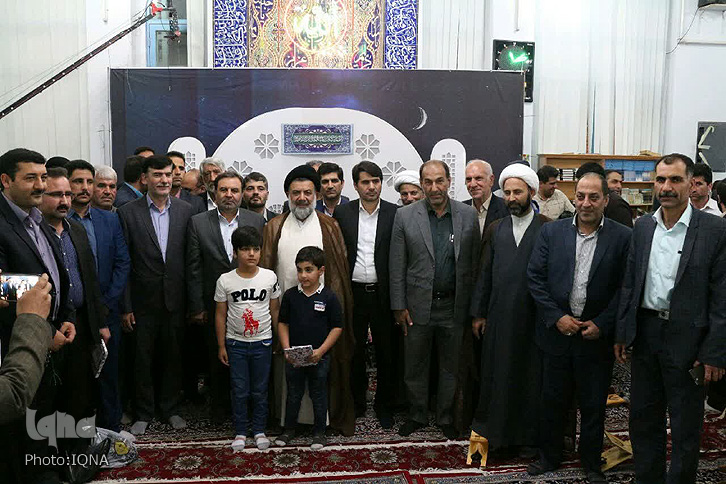 گزارش تصویری جلسه تفسیر قرآن مسجد بعثت خرمآباد گزارش تصویری جلسه تفسیر قرآن مسجد بعثت خرمآباد