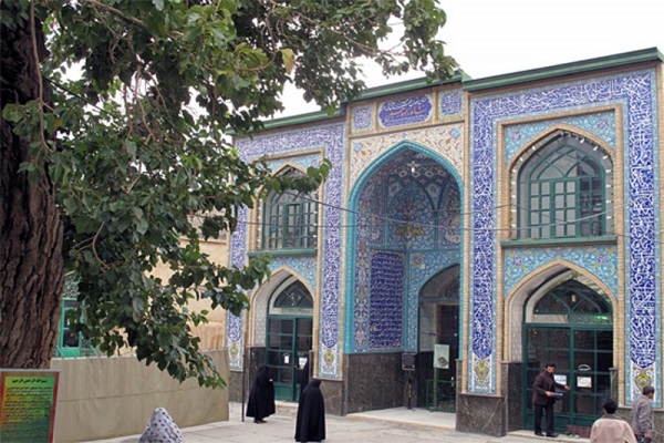 برگزاری جلسات مشاوره حقوقی در آستان مقدس شاهزاده حسین(ع) همدان