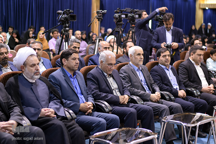 افتتاحیه ی نمایشگاه بین المللی قرآن و عترت افتتاحیه ی نمایشگاه بین المللی قرآن و عترت