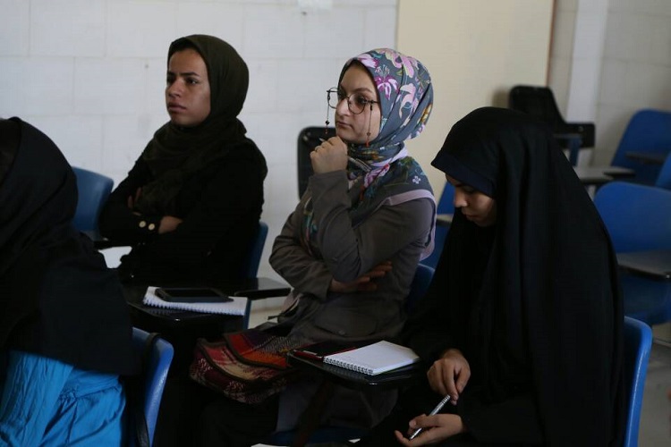 گزارش تصویری برگزاری کرسی تلاوت و تدبر در دانشگاه پیام نور سنندج