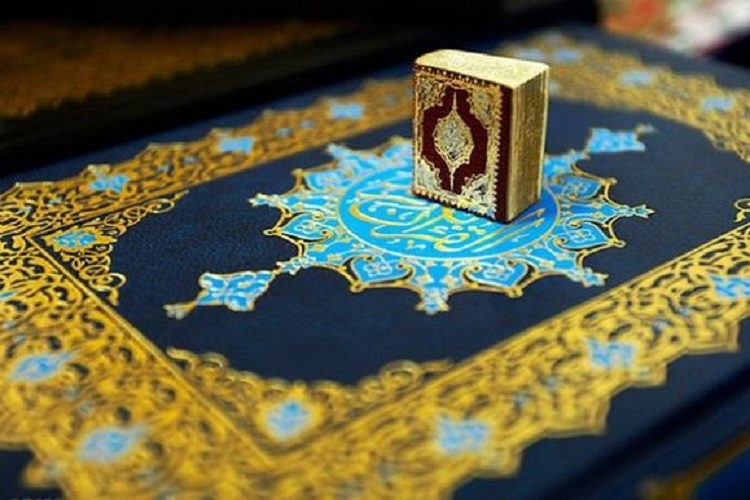 تلاوت از مراحل اولیه و تدبر از مراحل عالی انس با قرآن است تلاوت از مراحل اولیه و تدبر از مراحل عالی انس با قرآن است