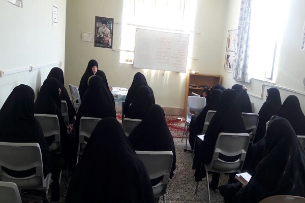 ارائه کارگاه آموزشی سبک زندگی اسلامی در مؤسسه پردیس