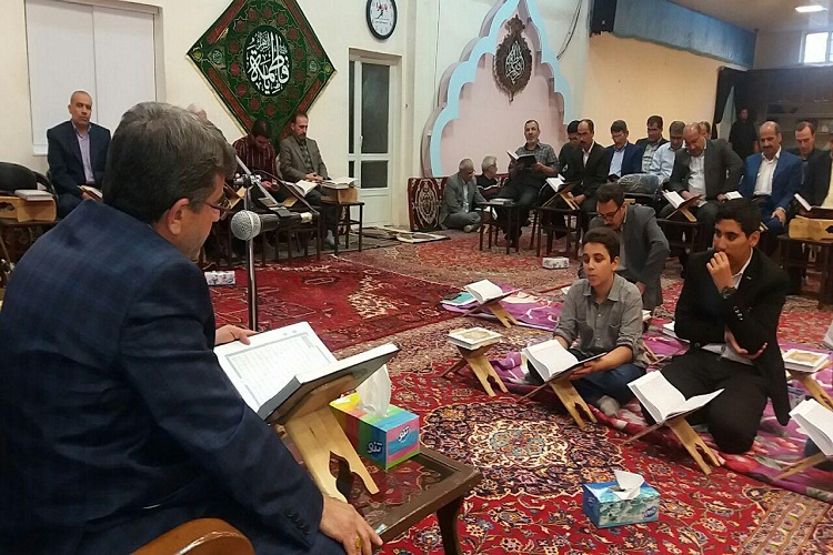 برگزاری جلسه تفسیر قرآن مدیران اجرایی آذربایجانشرقی برگزاری جلسه تفسیر قرآن مدیران اجرایی آذربایجانشرقی