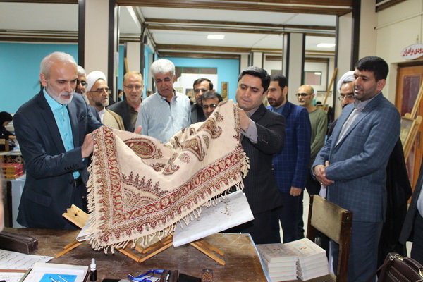 افتتاح نمایشگاه قرآن و عترت در ساری