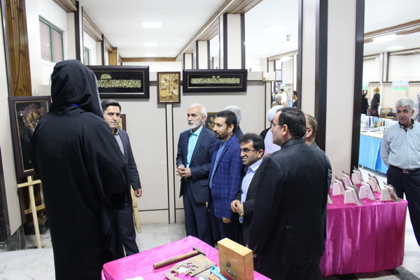 افتتاح نمایشگاه قرآن و عترت در ساری