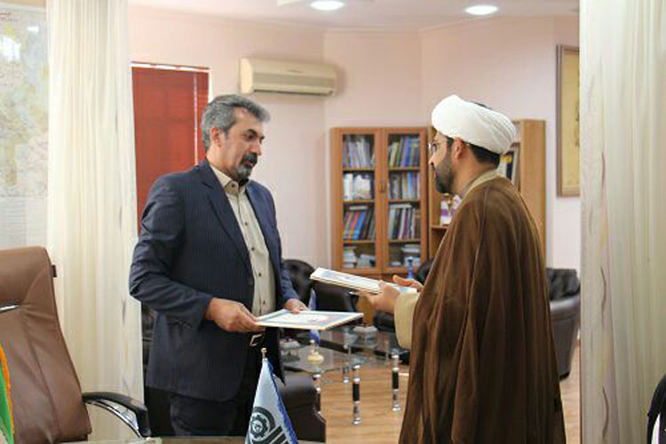 فنی و حرفهای و کانونهای مساجد یزد تفاهمنامه همکاری امضا کردند فنی و حرفهای و کانونهای مساجد یزد تفاهمنامه همکاری امضا کردند