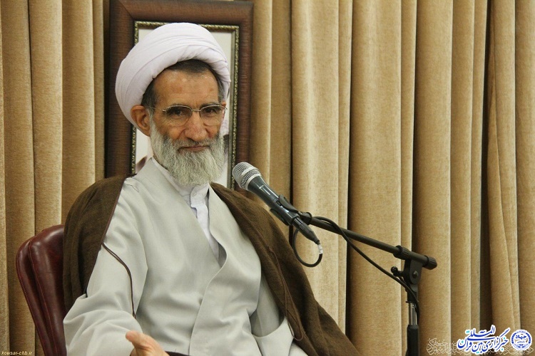 کمیته&zwnj;های برگزاری مراسم ارتحال امام خمینی (ره) به موازات کار دشمن فعال باشند