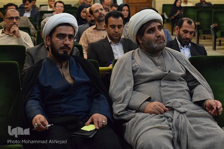 گزارش تصویری گردهمایی رابطان پژوهشی شهرستان&zwnj;ها و دستگاه&zwnj;های اجرایی لرستان