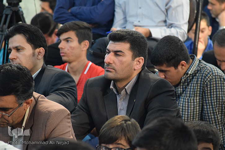 گزارش تصویری جلسه تفسیر نماینده ولی&zwnj;فقیه در لرستان