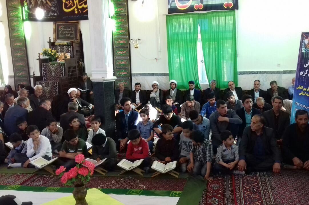 محفل معنوی در خانه قرآن &laquo;سبحان&raquo; برگزار شد