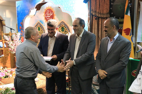 گزارش تصویری محفل انس با قرآن+ تجلیل از برترین&zwnj;های قرآنی شرکت گاز مازندران