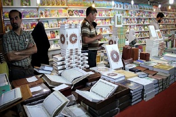 برپایی نمایشگاه کتب تخصصی علوم قرآن در نهاوند