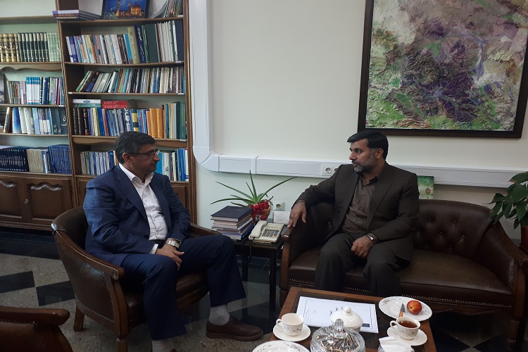 استقبال معاون سیاسی استاندار همدان از فعالیت های فرهنگی جهاد دانشگاهی