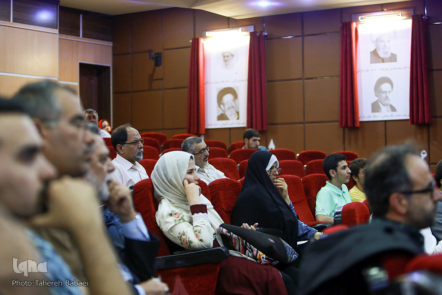ساختار اقتصادی کشور مهمترین مانع تحقق اقتصاد اسلامی است ساختار اقتصادی کشور مهمترین مانع تحقق اقتصاد اسلامی است