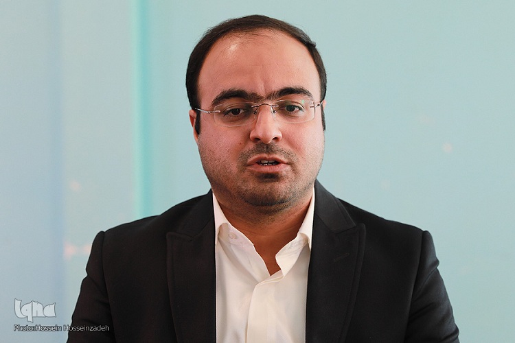 نسخه شفابخش حل مشکلات گدایی کردن است/ فضای قرآنی مشهد با تکنولوژی جلو می&zwnj;رود